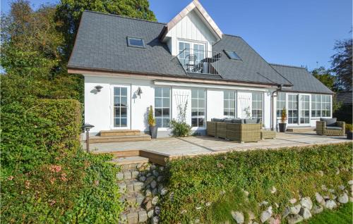 Kolding House | Three-Bedroom Holiday Home In Kolding