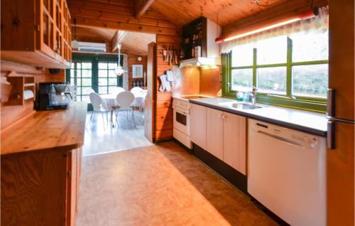 Skive Municipality House | Three-Bedroom Holiday Home In Roslev