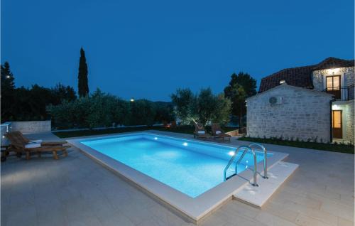 Loviste House | Three-Bedroom Holiday Home In Loviste