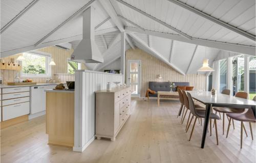 Saksild Strand House | Three-Bedroom Holiday Home In Odder