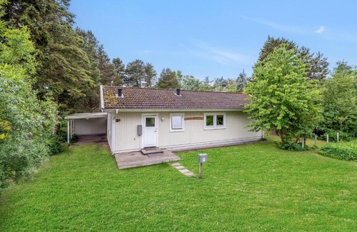 Kramnitse House | Three-Bedroom Holiday Home in Rodby