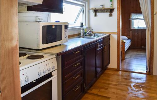 As Municipality House | Three-Bedroom Holiday Home In Nordre Frogn