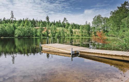 Holmsjo House | Three-Bedroom Holiday Home Holmsjö With A Fireplace 06
