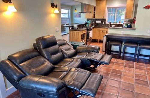 Avalon House | Three bedroom home on the hill with Hot Tub, Fire Table, BBQ and Golf Cart