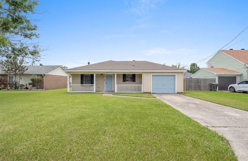 Lake Charles House | Three Bedroom House in Lake Charles