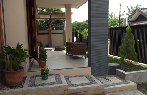 Yogyakarta House | Three Bedroom House Near the City, Jogja