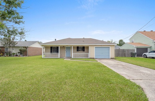 Lake Charles House | Three Bedroom House in Lake Charles