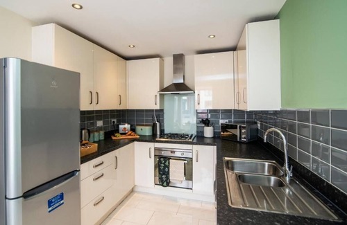 Derby House | Three Bedroom House with Garden View