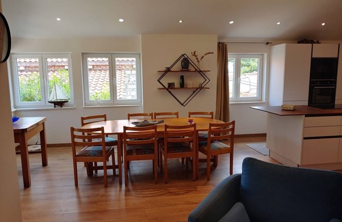 Stomorska Apartment | Three Bedroom Apartment with Terrace