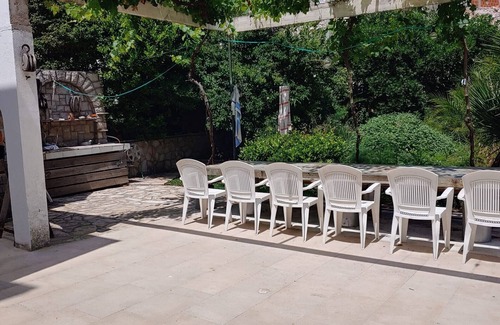 Stomorska Apartment | Three Bedroom Apartment with Terrace