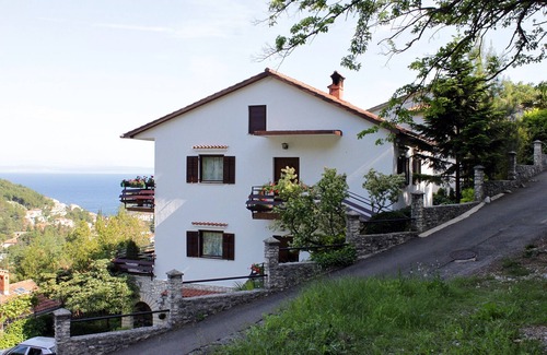 Sucici Apartment | Three bedroom apartment with terrace and sea view Mošćenička Draga, Opatija (A-7746-a)