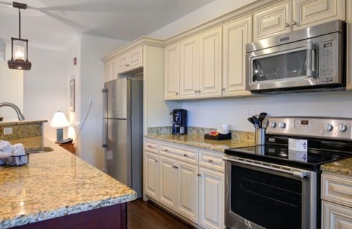 Roper Condo | Three Bedroom Luxury Condo, Waterside Resort (2048815)