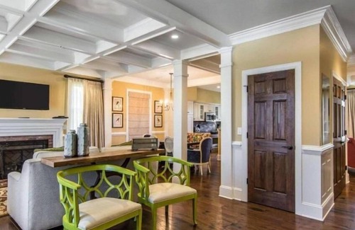 Lackey Apartment | Three-Bedroom Presidential Suite
