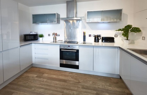 Central Milton Keynes Apartment | Three Bedroom Serviced Apartment in Vizion, Central Milton Keynes