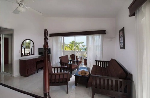 Los Brazos Condo | THREE BEDROOM SUITE