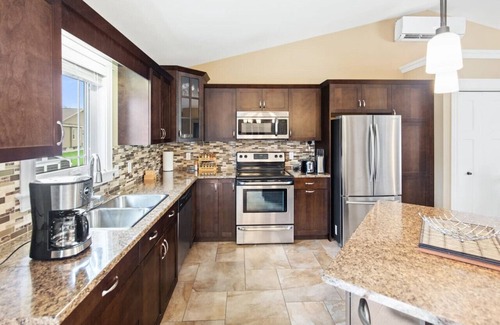 Moncton House | Three-Bedroom Townhouse