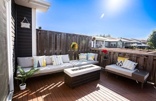 Moncton House | Three-Bedroom Townhouse