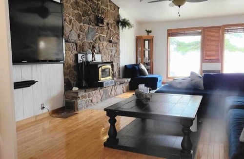 Nipissing House | Three bedroom, two bath, private waterfront retreat!