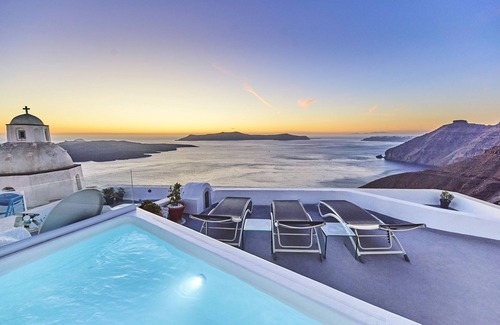 Fira Villa | Three bedroom villa with Caldera view and heated Jacuzzi pool