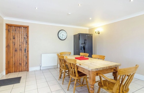 Aubourn Cottage | Three bedroomed holiday cottage.