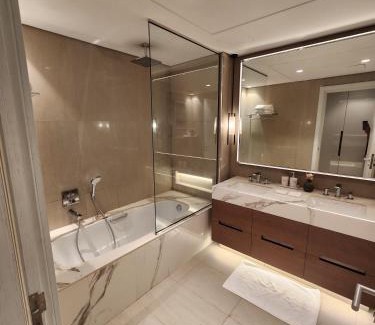 Al-Fujairah Resort | Three Bedrooms Apartment at Address Residence Fujairah - AFR3203