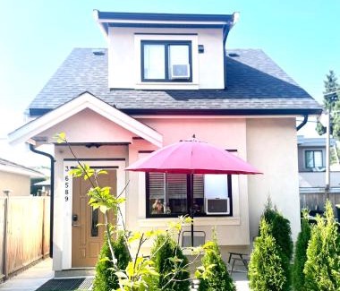 Killarney Villa | Three bedrooms new laneway house near public transit