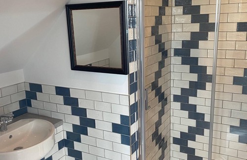 Newport Bed & Breakfast | Three Bishops Inn