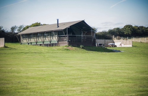Llangennith RV Rental | Three Cliffs - Safari Glamping Tent - Llangennith
