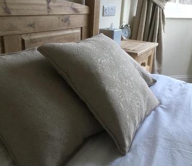 Harnham House | Three Crowns Guest House