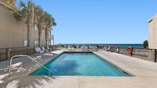 Fort Bay House | Three Herons Roost by Emerald Coast Retreats