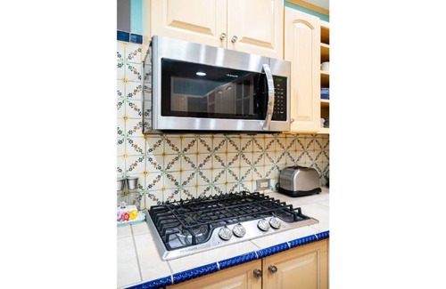 South Valley House | Three House Gated Compound for Up to 26 Persons!