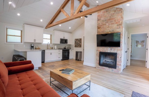 Chestnut House | Three Houses, One Property, 10 minutes from Downtown!