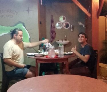 Manado City Centre House | Three Ken Homestay & Cafe