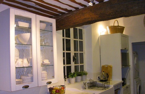 Saignon House | Three Levels -2 Bedroom-2 Bathroom-alfresco Terrace-fully Renovated