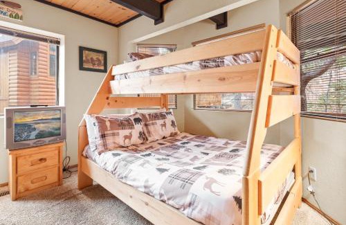 Upper Moonridge House | Three Little Birds - Amazing craftsmanship, a Short drive to ski resorts, and a game room!