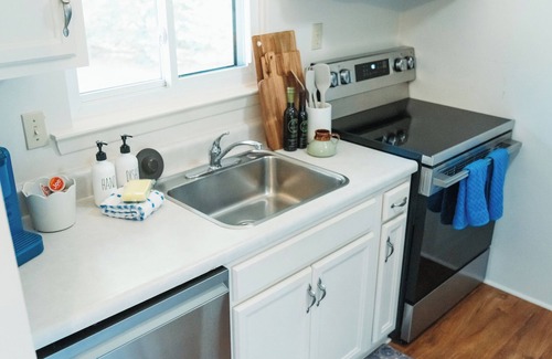 Pinehurst Condo | Three Little Pines Condo 2BD 2BA with Pool Close to Village and Pinehurst Resort