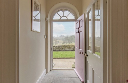 Skipton House | Three luxury cottages hosting 20 guests with access to an award winning wellbeing resort