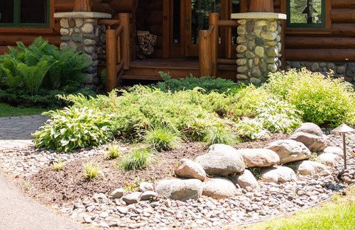Pequot Lakes Cabin | Three Luxury Log Cabins On Private Peninsula On The Whitefish Chain of Lakes