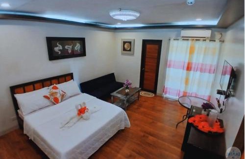 Pagudpud Hotel | Three M's Hotel and Restaurant