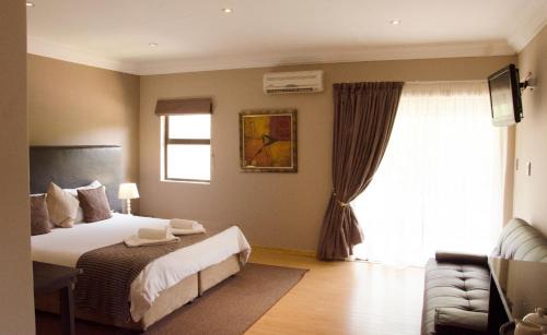 Hartbeespoort Hotel | Three Oaks and an Aloe Boutique Hotel