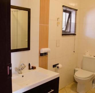 Hartbeespoort Hotel | Three Oaks and an Aloe Boutique Hotel