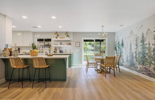 Three Rivers House | Three Oaks - Perfectly designed getaway!