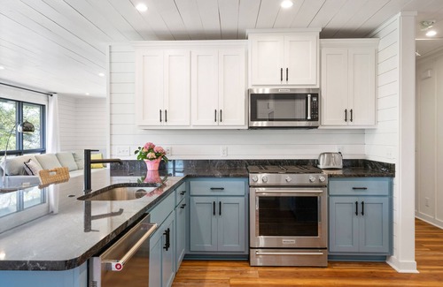 East Beach House | Three Oaks Cottage w/Private Pool on East Beach