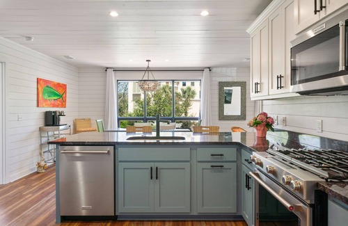East Beach House | Three Oaks Cottage w/Private Pool on East Beach