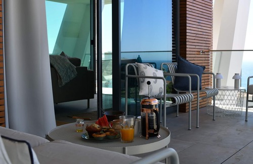 Salema House | Three Palms Nordic Luxury Villa Salema with fantastic seaviews
