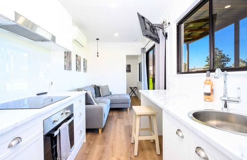 Mount Tamborine Apartment | Three Pines Tiny Home Your Mountain Escape
