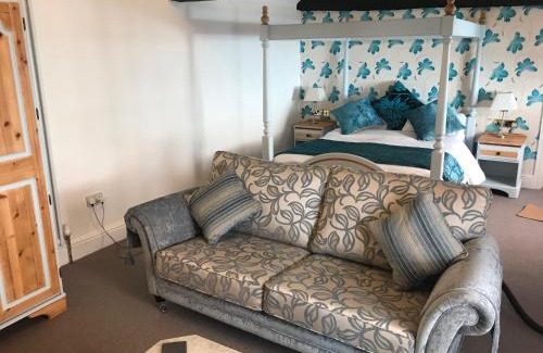Burton on Trent Hotel | Three Queens Hotel