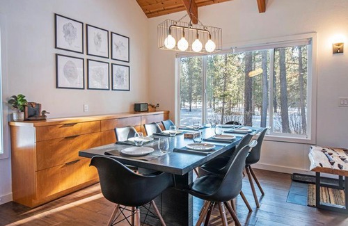 Three Rivers House | Three Rivers Basecamp - Meredith Lodging