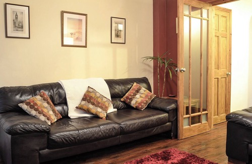 Pontneddfechan Cottage | Three Rivers Cottage