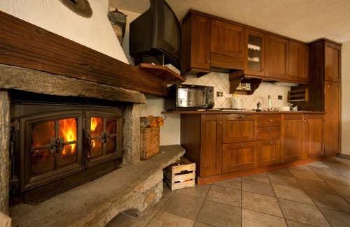 Chez Carral Cabin | THREE-ROOM BAITA with fireplace, terrace, garden 90mt from trails/ski slopes